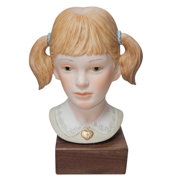 Early Cybis "JENNIFER" Porcelain Bust Figurine